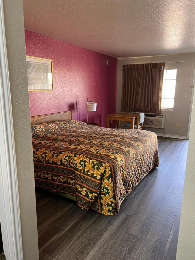Country Inn Motel San Antonio Zewnętrze zdjęcie