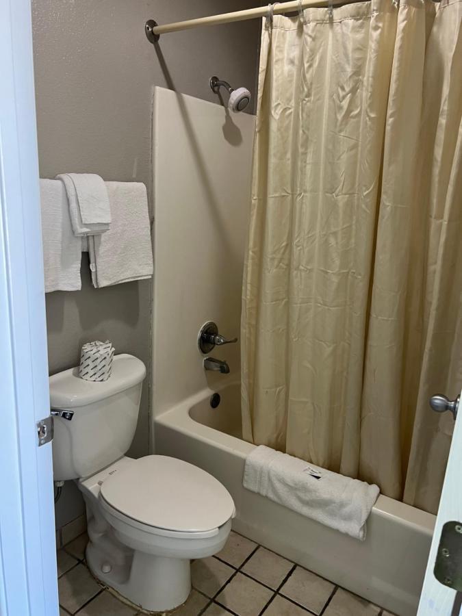 Country Inn Motel San Antonio Zewnętrze zdjęcie