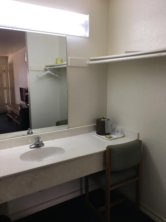 Country Inn Motel San Antonio Zewnętrze zdjęcie